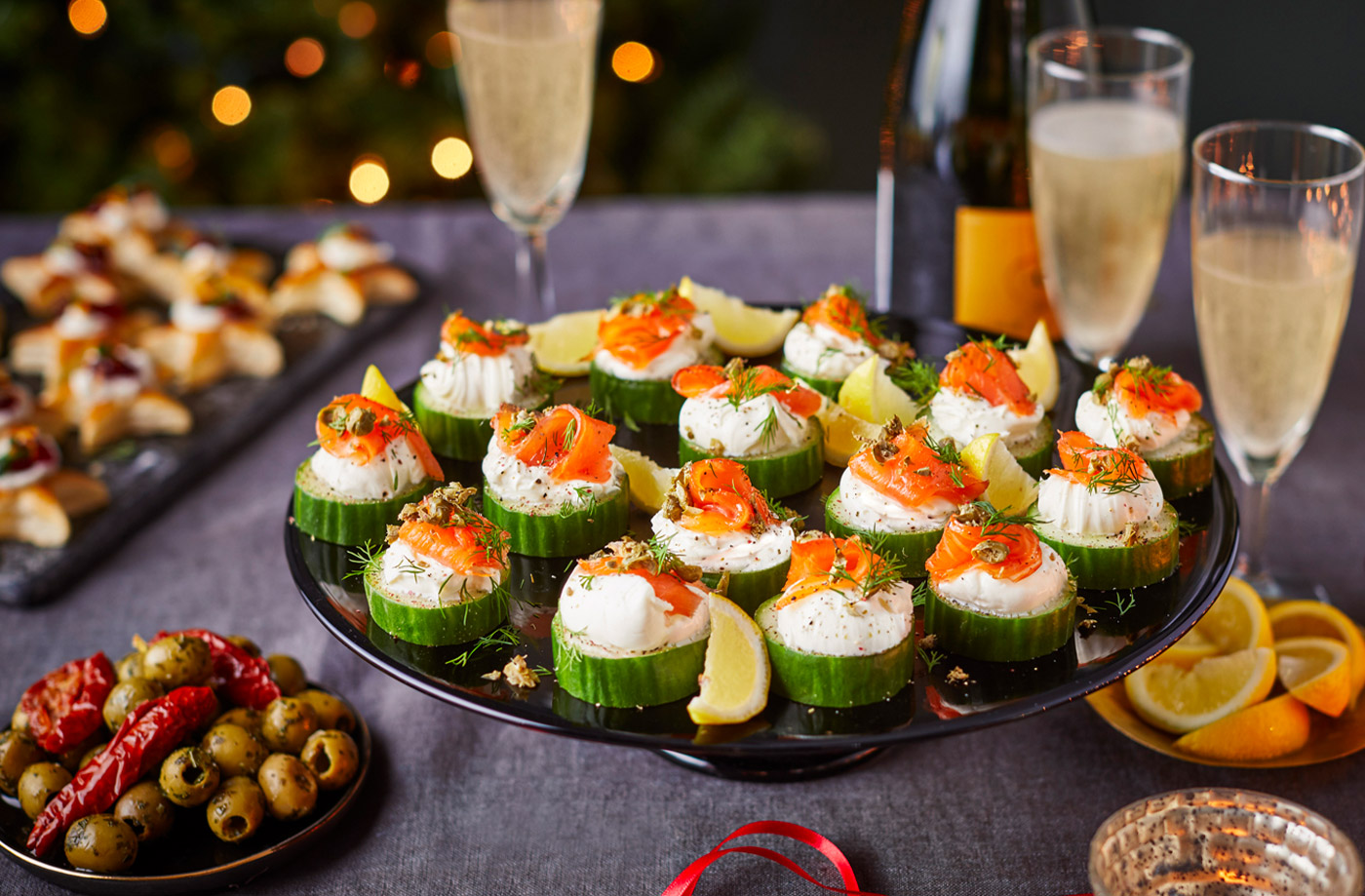 Smoked salmon, cream cheese and cucumber bites​ recipe