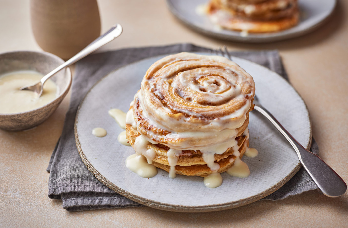 Cinnamon roll pancakes recipe
