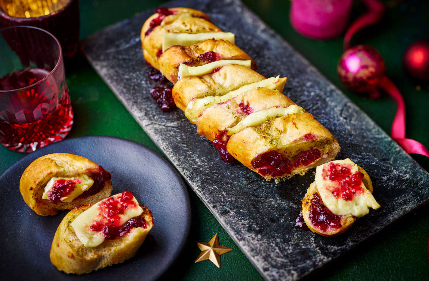 Cranberry and brie garlic bread recipe