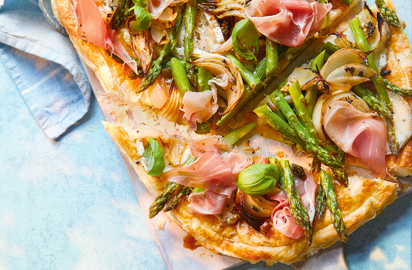 Asparagus, prosciutto and goat's cheese tart recipe