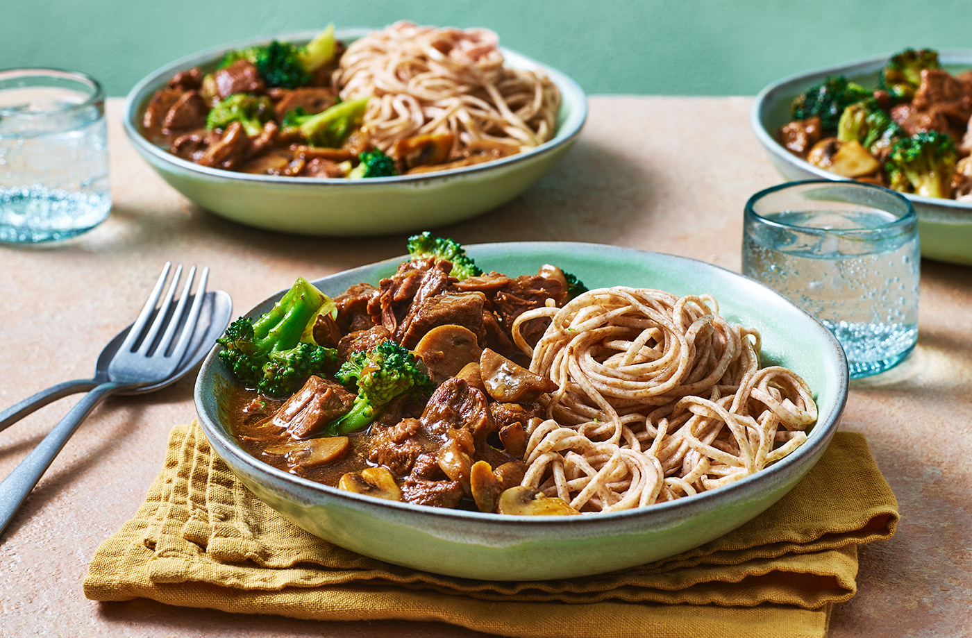 Slow-cooker beef, broccoli and mushrooms recipe
