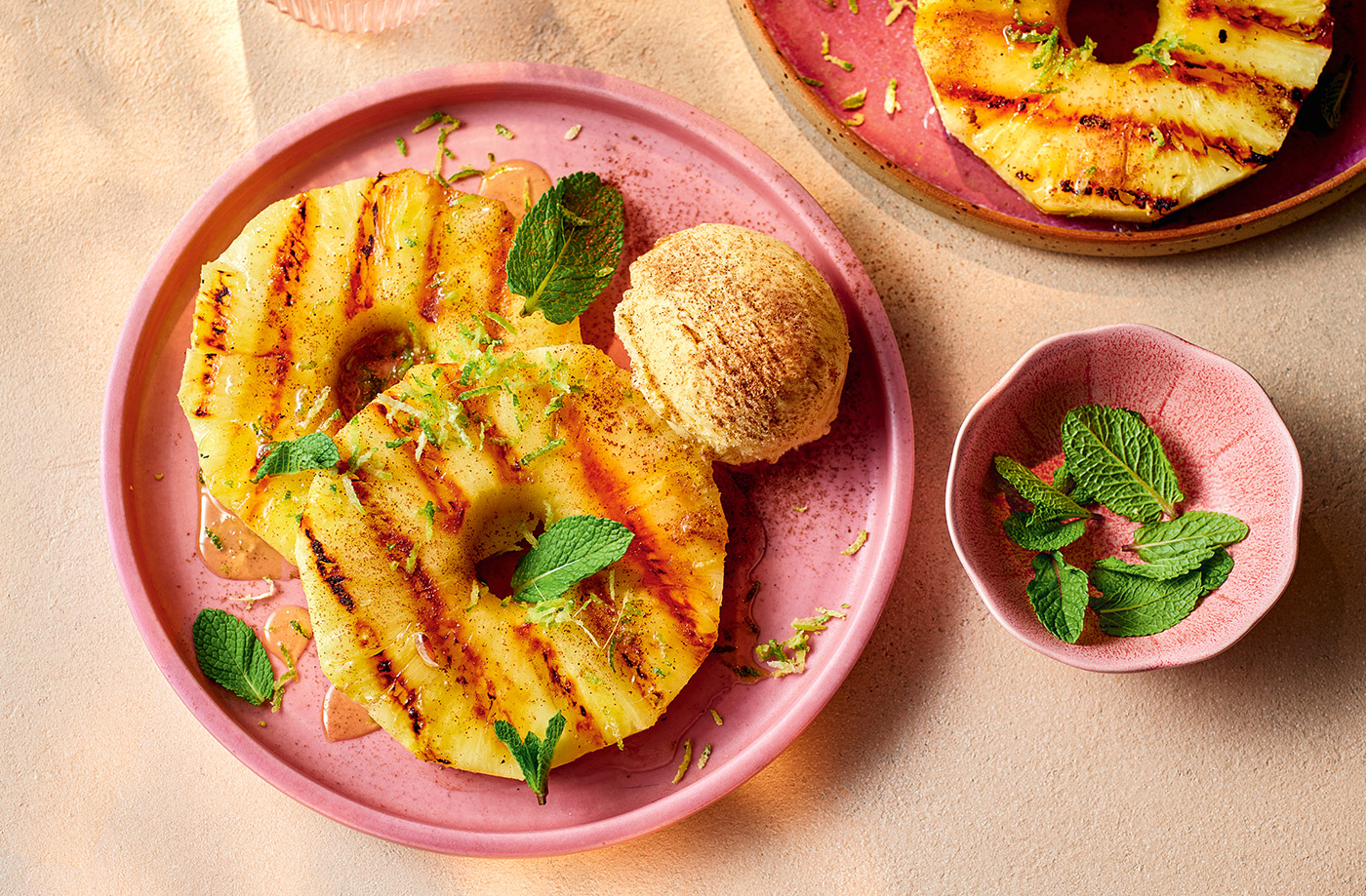 Cinnamon-spiced barbecued pineapple recipe