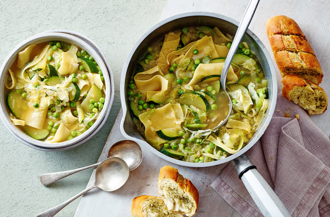 Courgette and lemon pasta soup recipe
