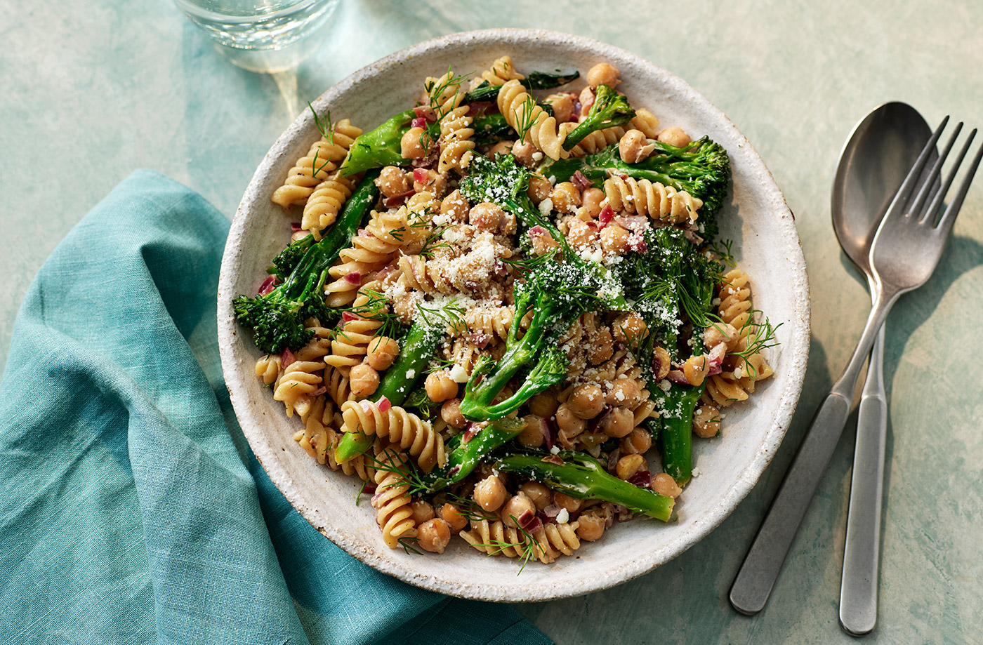 Creamy broccoli and chickpea pasta recipe