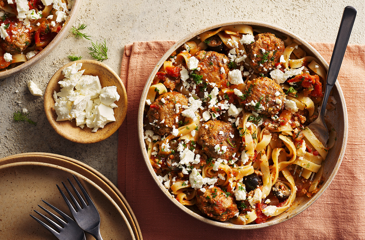 Lamb meatballs with cheese and dill recipe