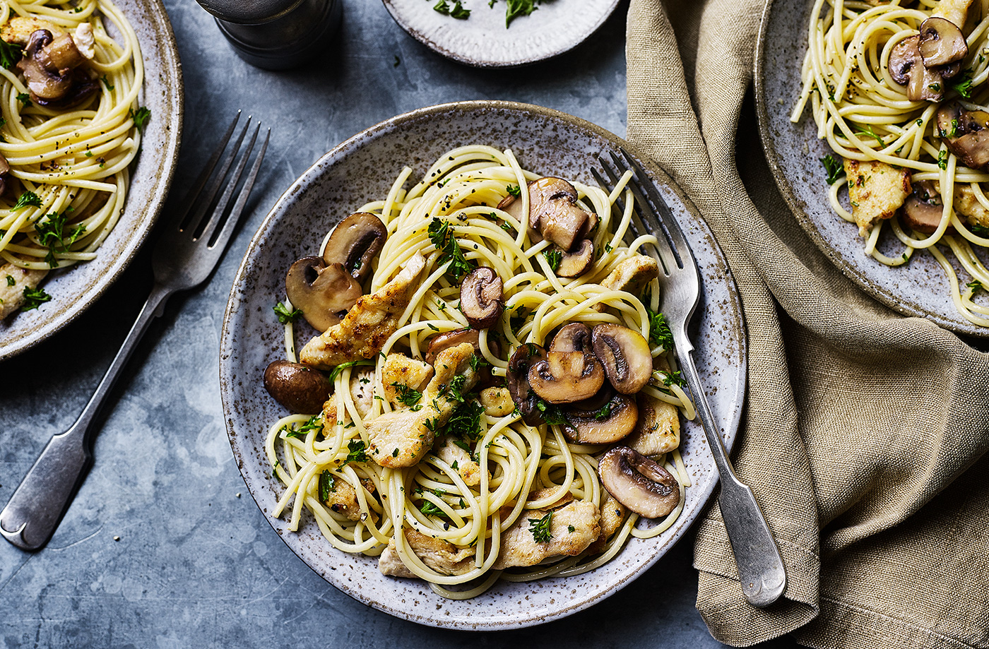 Garlic mushroom and chicken spaghetti recipe