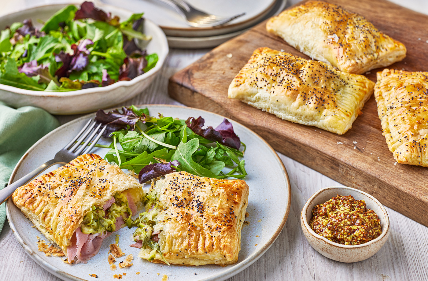 Air-fryer ham and courgette pastries recipe