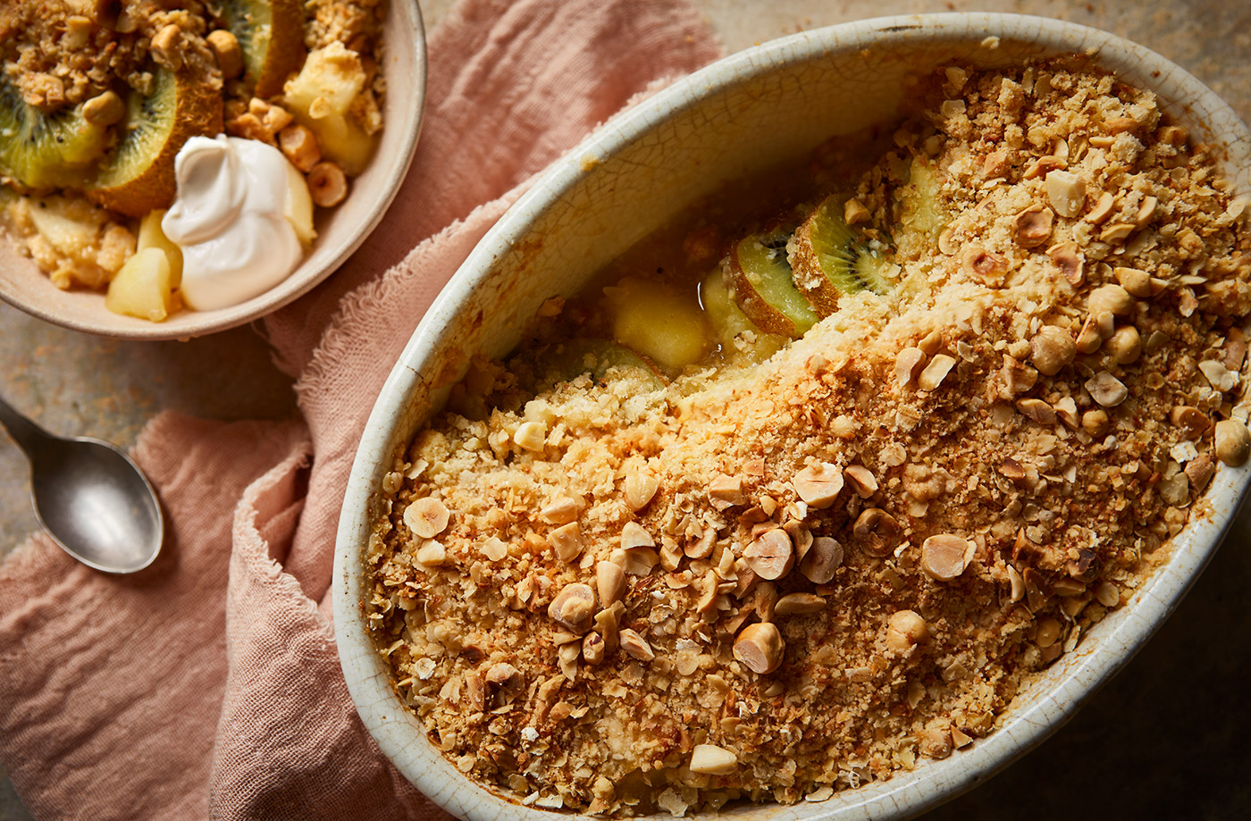Kiwi and apple crumble recipe