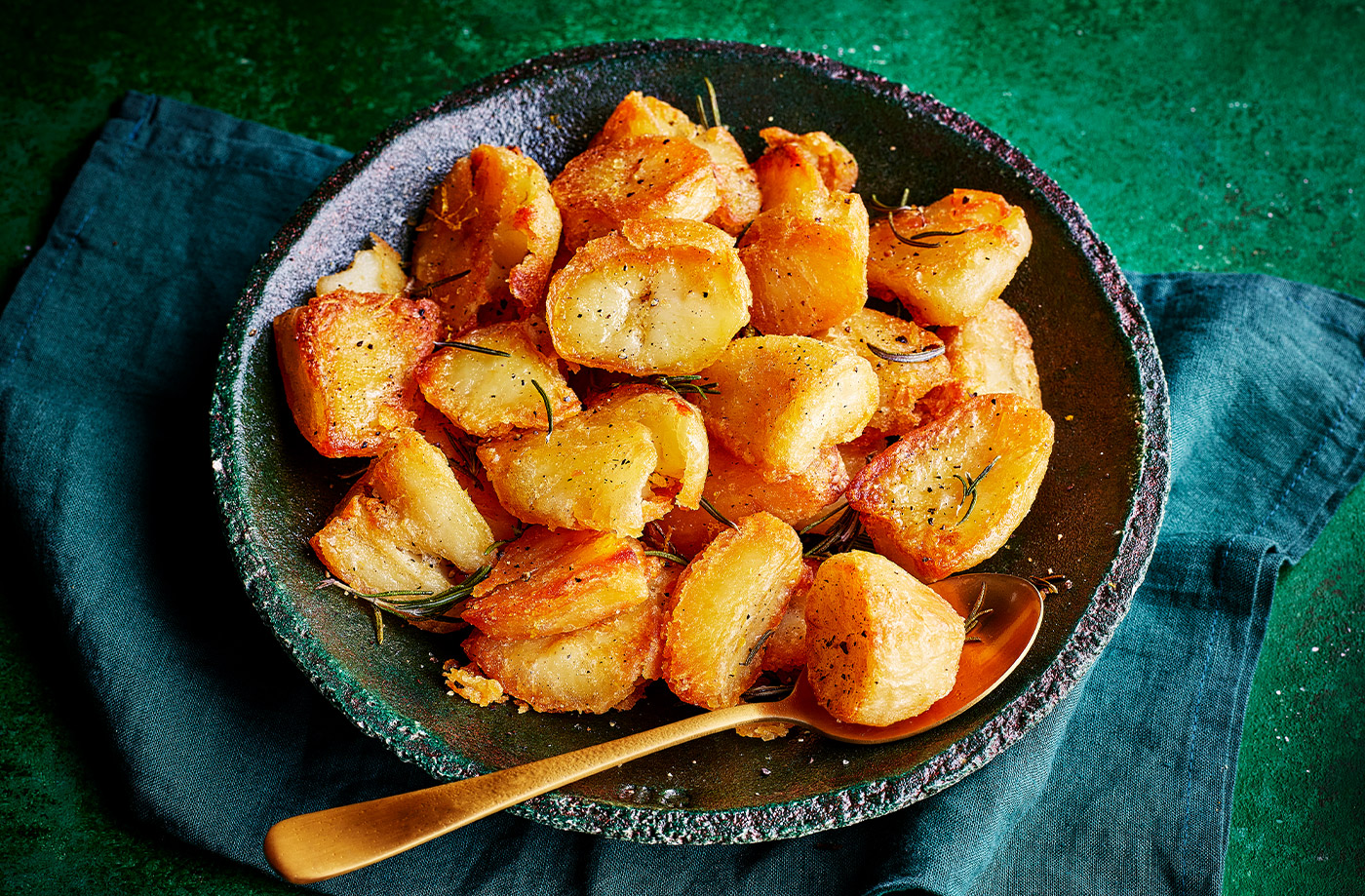 Lemon and rosemary smashed roast potatoes recipe