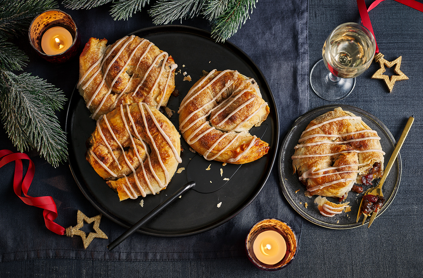 Mincemeat boureka filo swirls with cinnamon icing recipe
