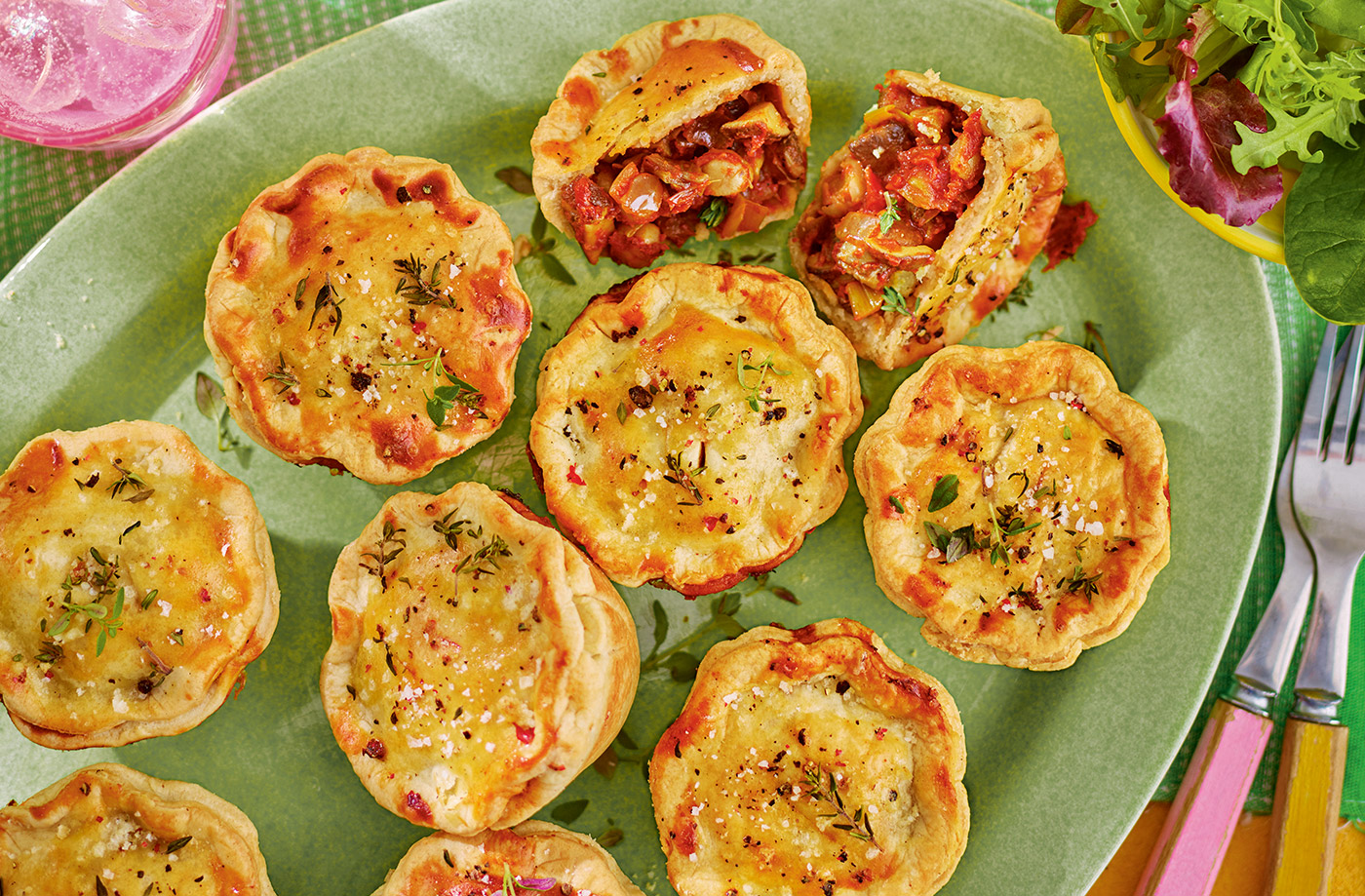 Mini chickpea, red onion and mushroom pies recipe