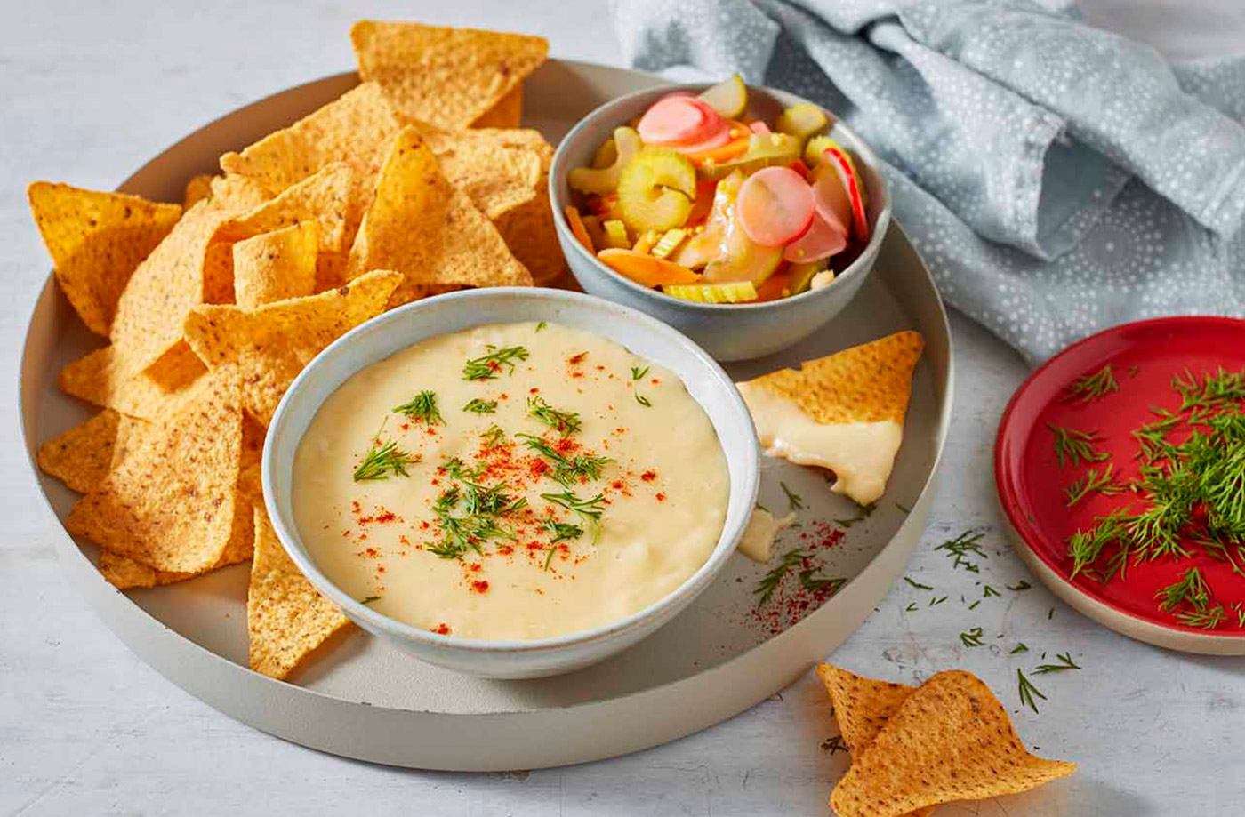 Mix 'n' match cheese fondue nachos recipe