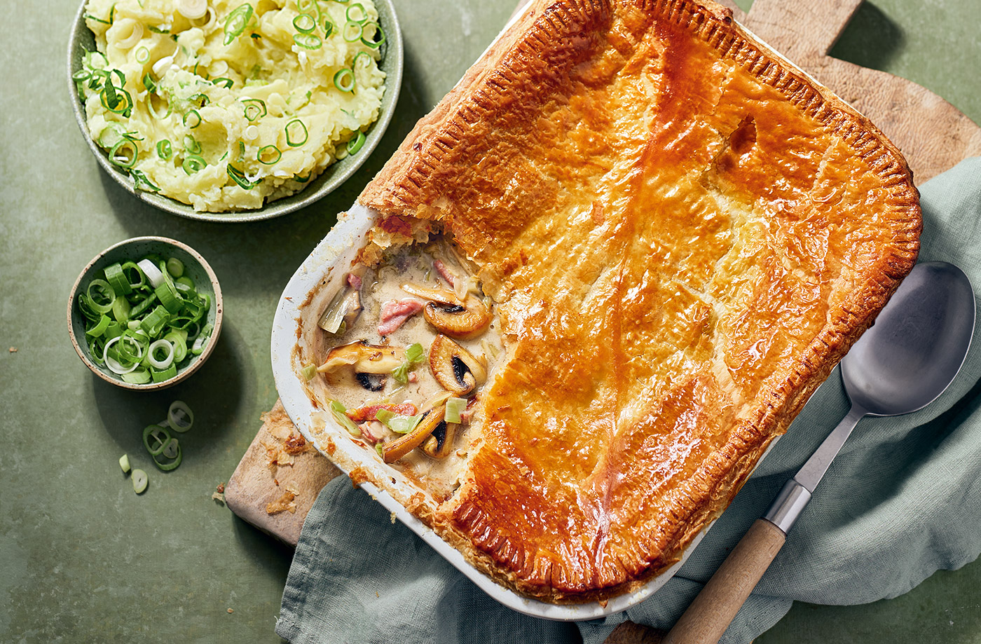 Mushroom and bacon pie with creamy mash recipe