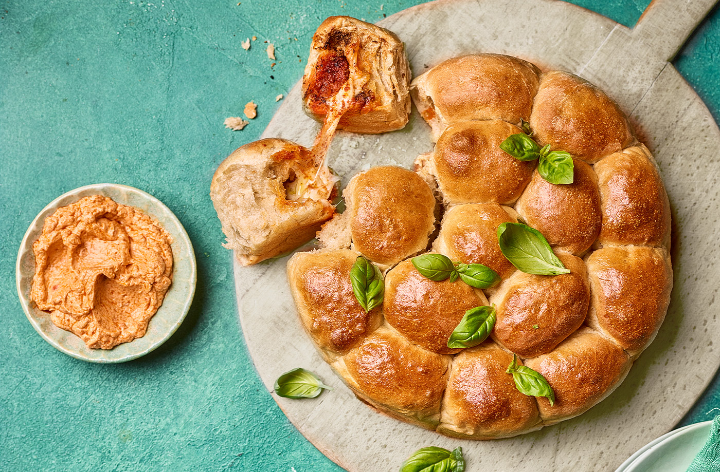 'Nduja and mozzarella dough balls recipe