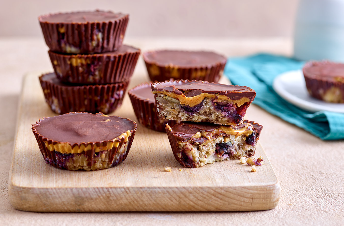 Banana and blueberry chocolate peanut butter cups recipe