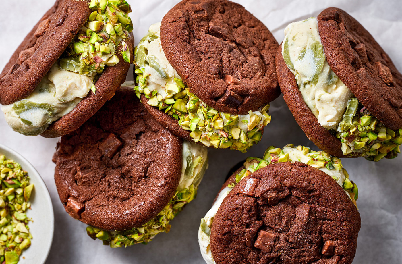 Pistachio ripple ice cream cookie sandwiches  recipe