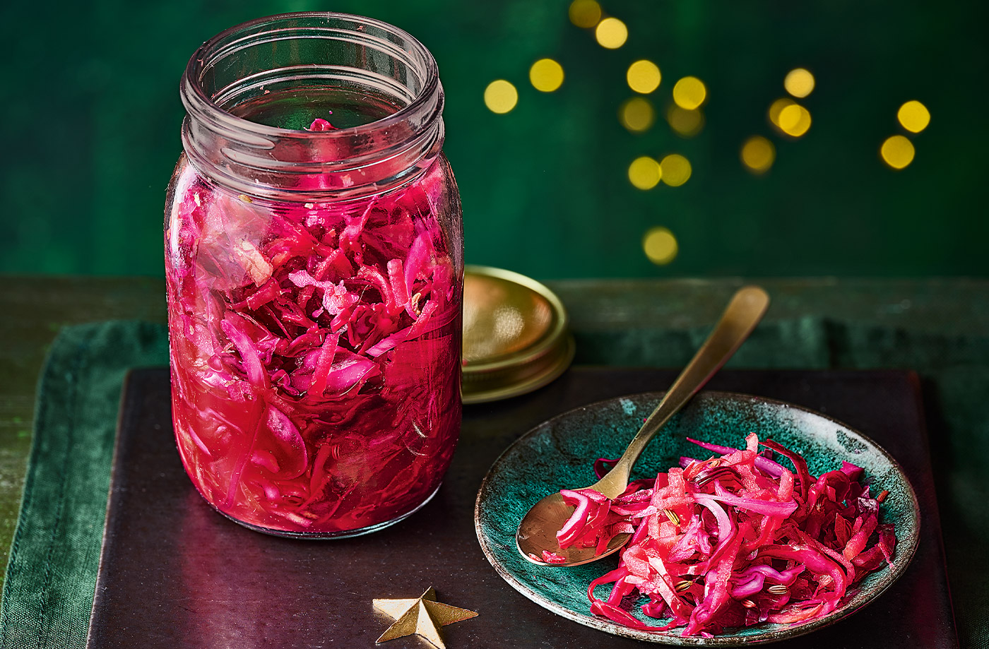 Quick pickled cabbage recipe