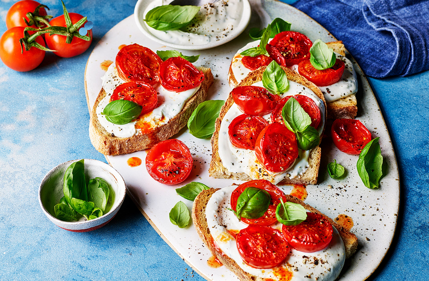 Roasted tomato and whipped feta toasts recipe