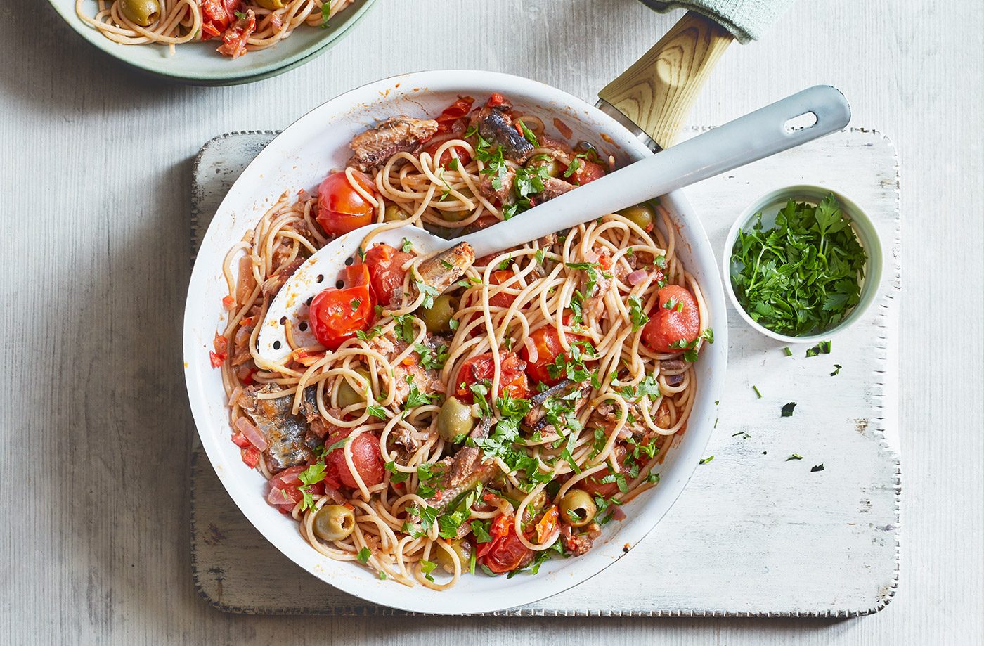 Sardine and tomato spaghetti recipe