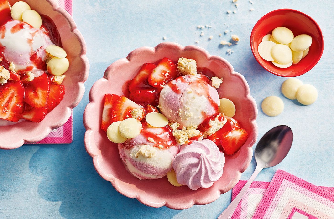 Strawberry shortcake sundae recipe