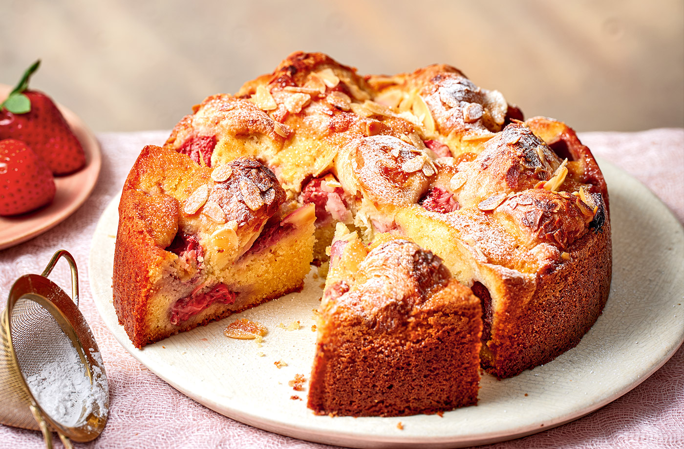 Strawberry and almond croissant cake recipe