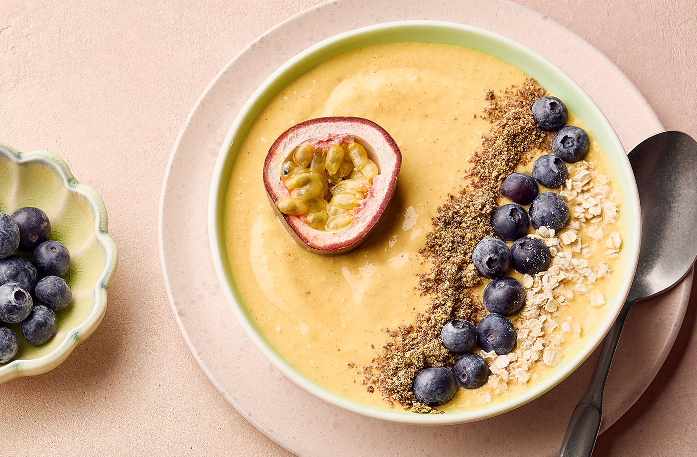 Exotic smoothie bowl recipe