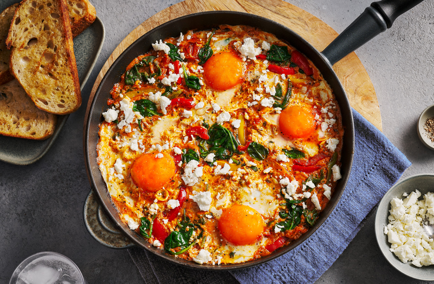 Chilli and tomato baked eggs recipe