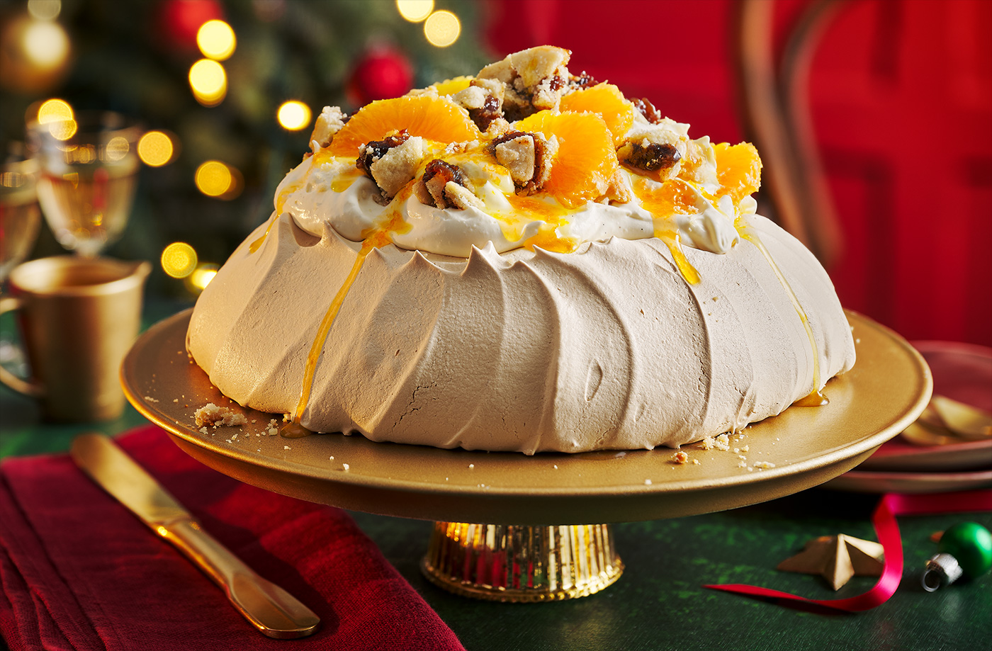 Brown sugar Pavlova with mince pies and sherry recipe