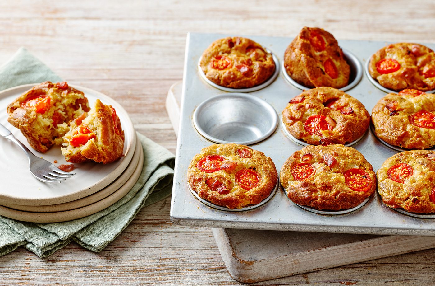 Bacon and tomato muffins recipe