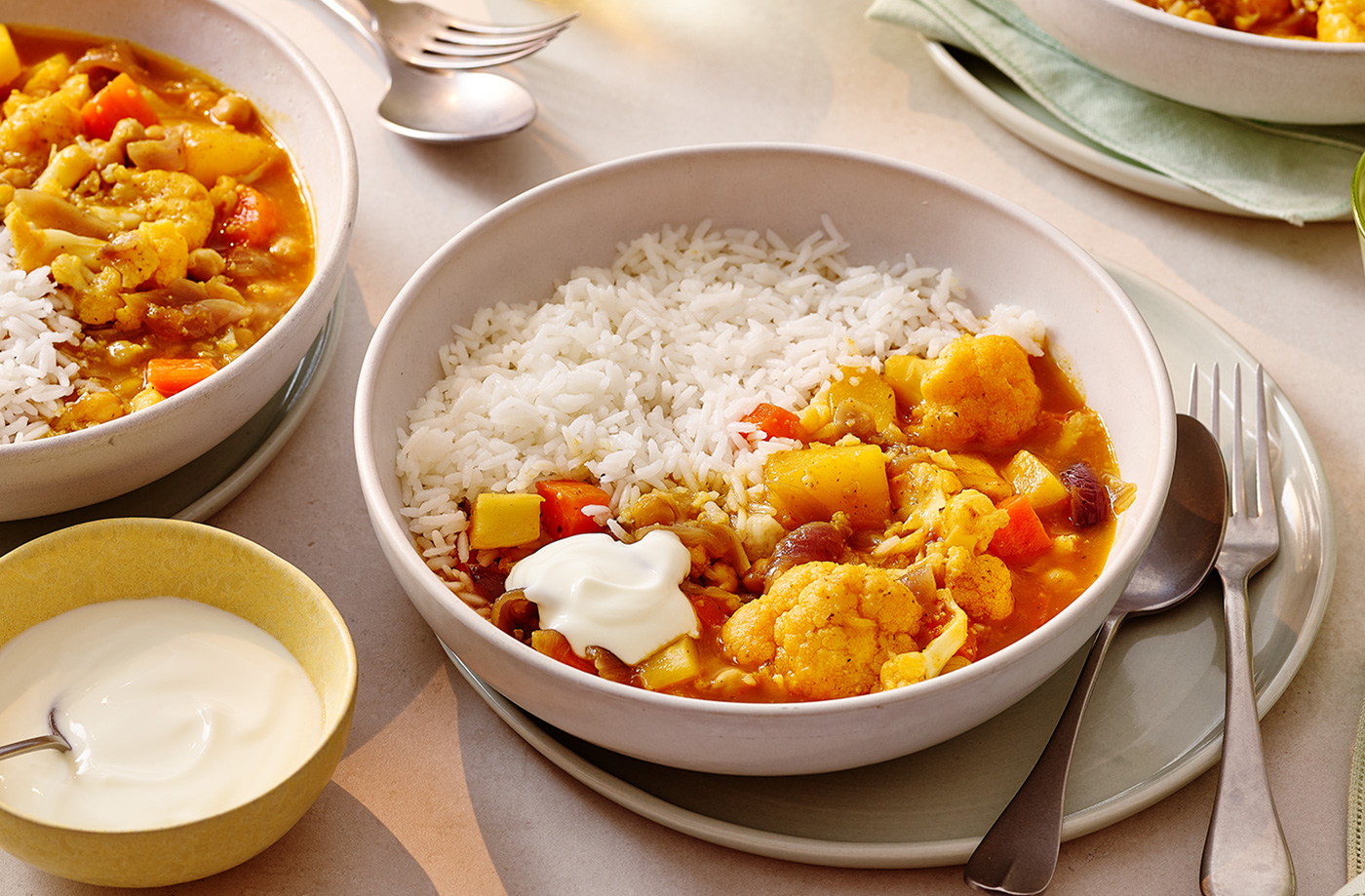 Slow-cooker fruity chickpea curry recipe