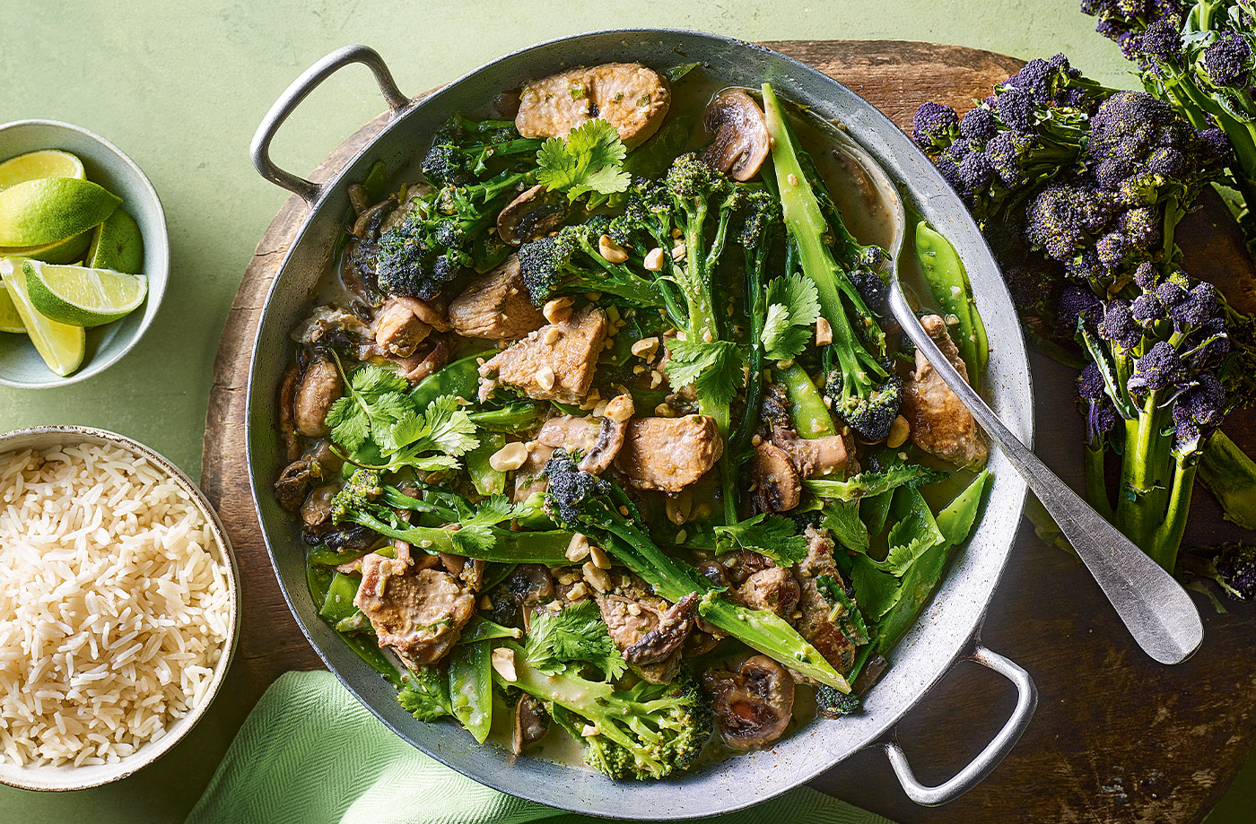 Thai green pork and broccoli curry recipe