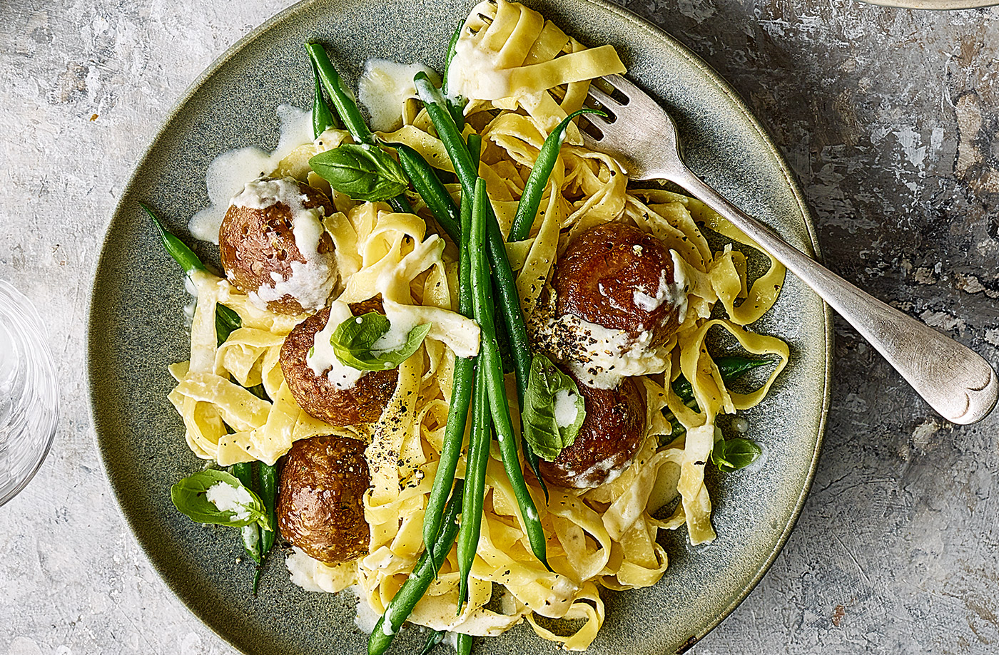 Veggie ‘meatballs’ with creamy tagliatelle and green beans recipe