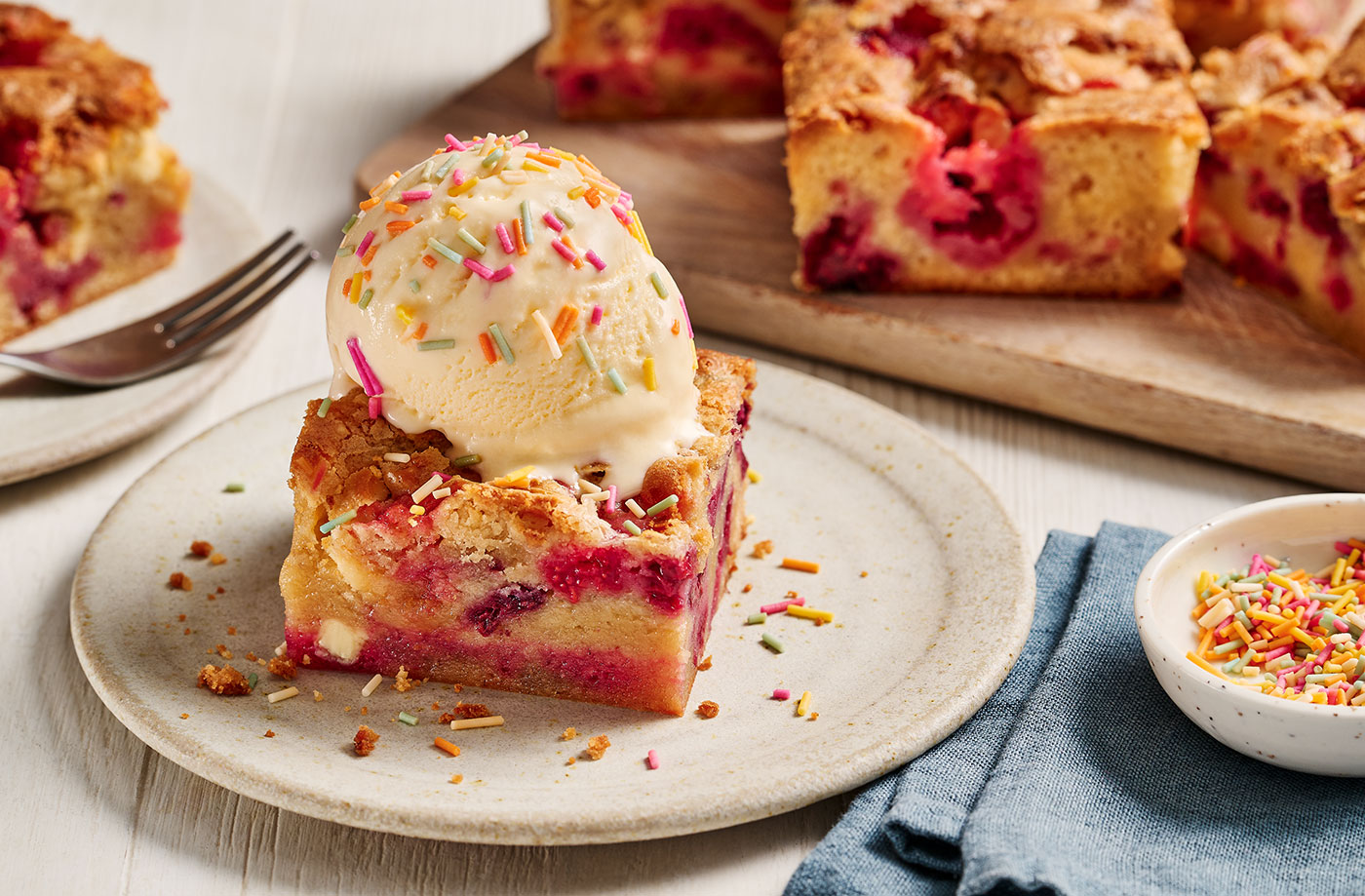 Jelly blondies with ice cream recipe