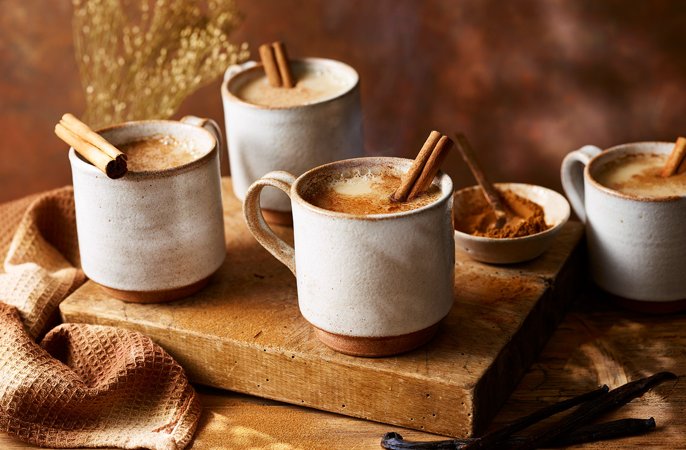 Mexican-style almond milk with vanilla and amaretto recipe
