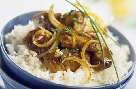 There's nothing like a lamb curry, and this Thai recipe makes a fragrant change from the ubiquitous rogan josh. Lamb chunks are marinated in ginger, garlic, lime juice, and spices, then gently simmered in stock until tender.