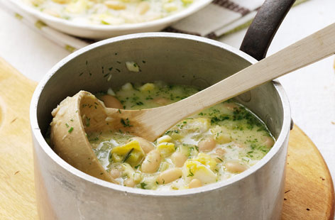 White bean and courgette soup recipe