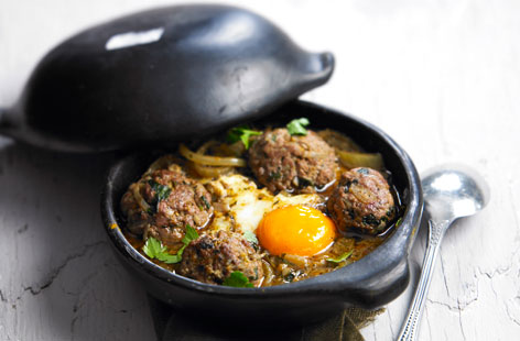 Minced meat tagine with eggs recipe