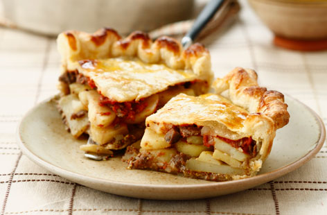Potato and minced meat pie recipe