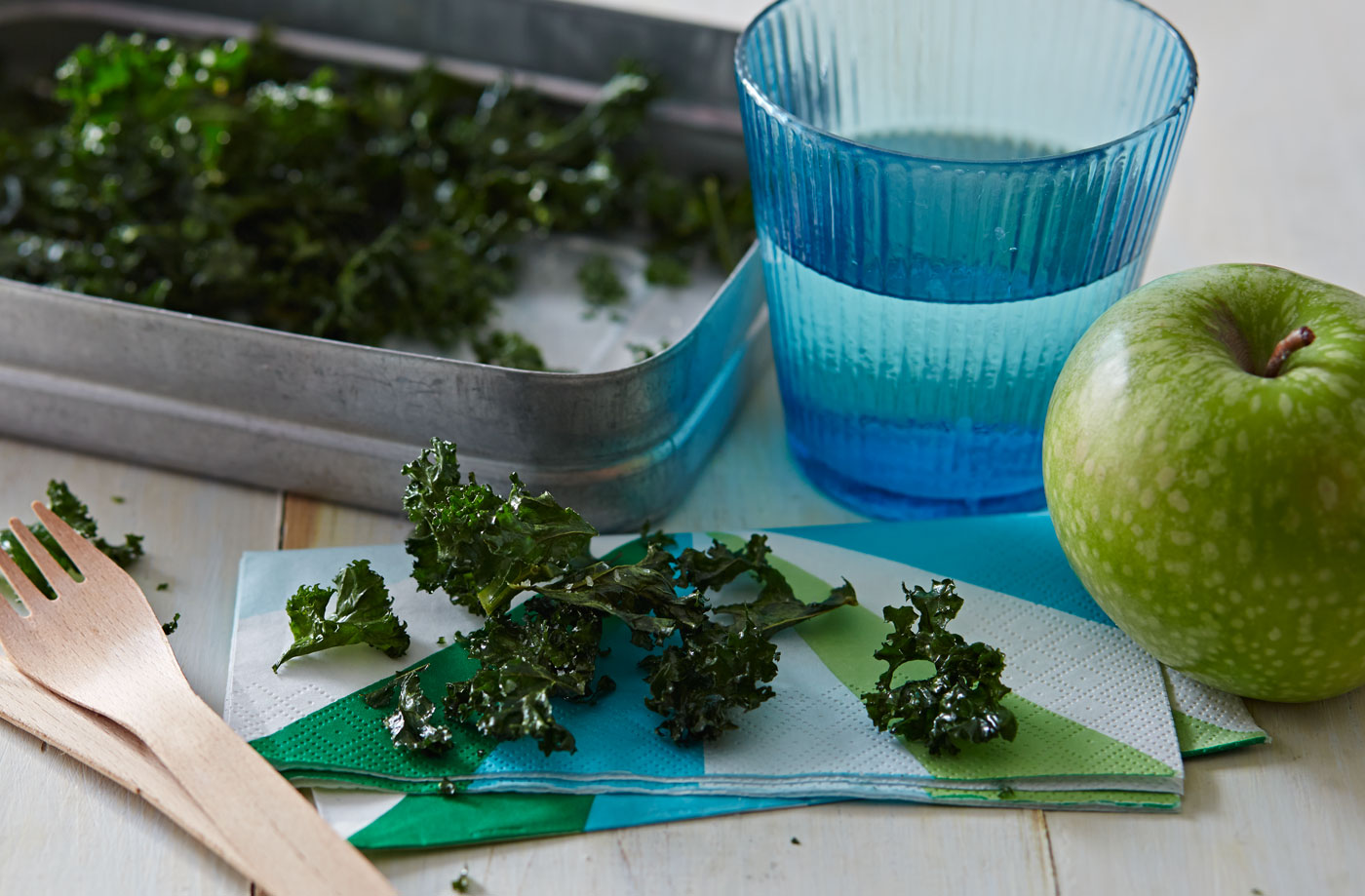 Crunchy kale crisps recipe
