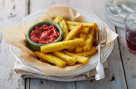 These delicious polenta chips are super easy to make and are loaded with aromatic, herby and cheesy flavours