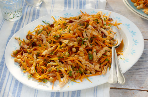 Spicy harrisa chicken and cooling mint make this chickpea salad irresistable