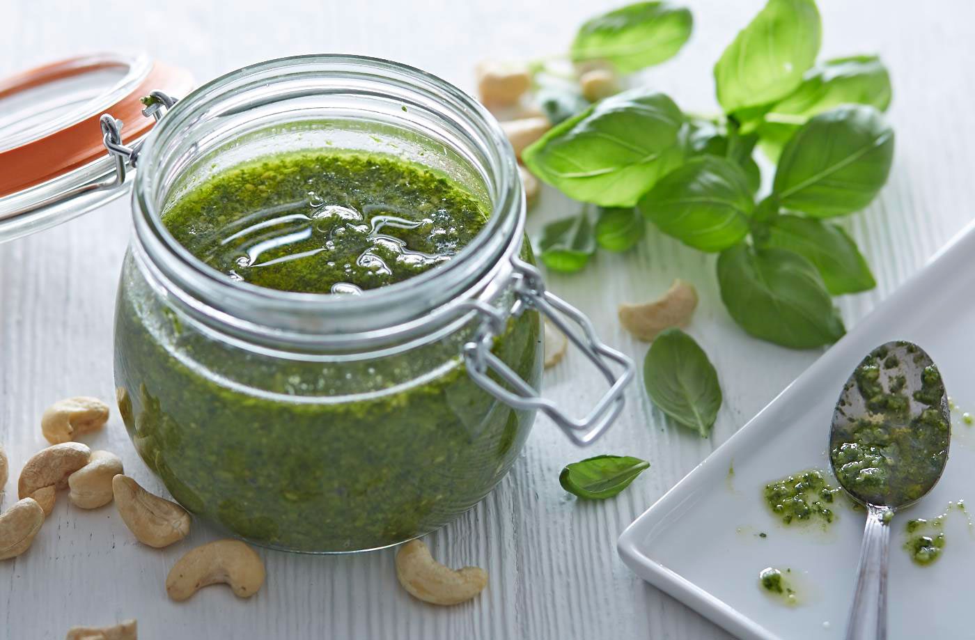 Cashew nut pesto recipe
