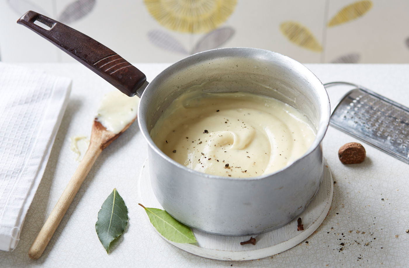 Dairy-free béchamel sauce recipe