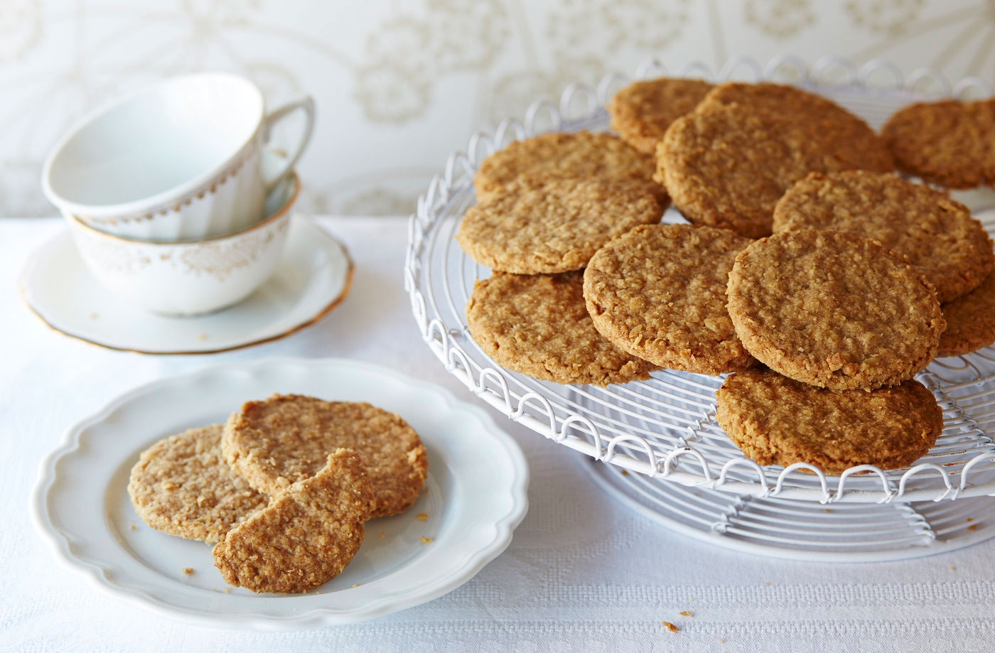 Gluten-free oat biscuits recipe
