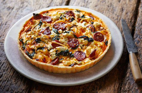 Gluten-free doesn't have to mean flavour-free. This Mediterranean-ish gluten-free spinach, feta and chorizo tart makes an ideal meal for a variety of different occasions. Quick lunch? Dinner date? Weekend brunch? This simple tart will do the job.