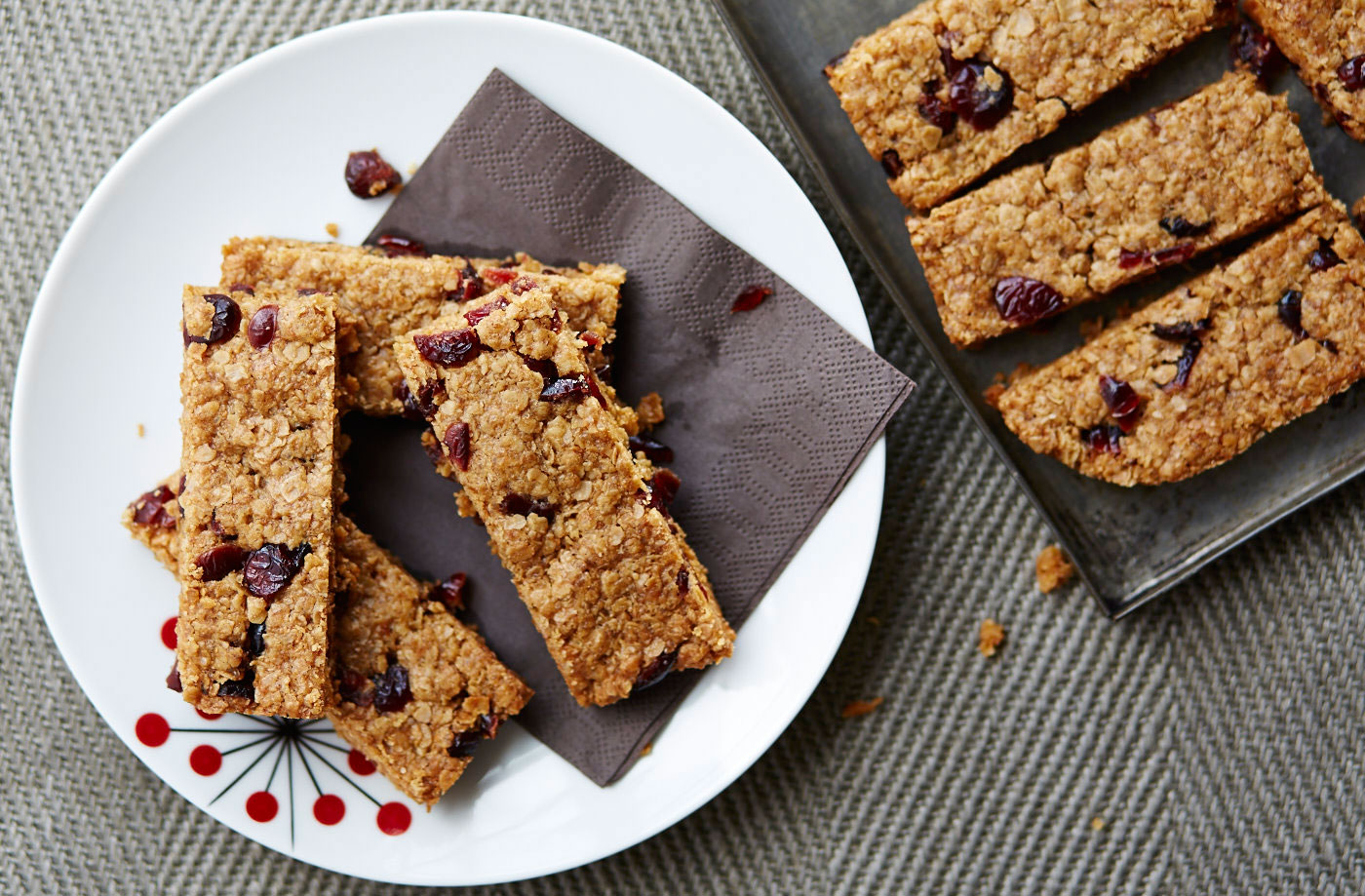 Nut-free snack bar recipe