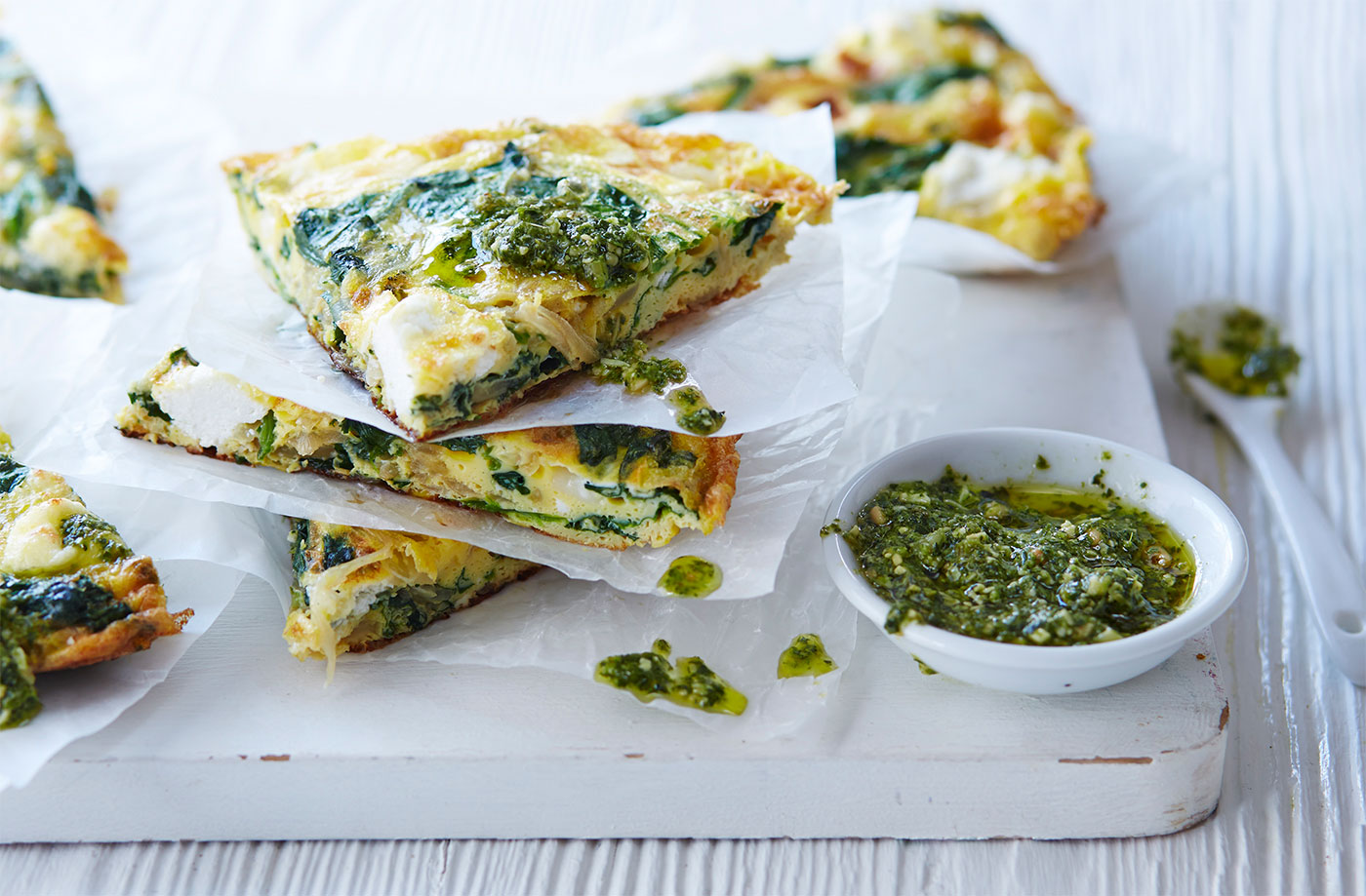 Spinach, pesto and goat's cheese frittata recipe