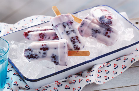 Healthy treats are always appreciated but not always as tasty as their more indulgent counterparts. Thankfully, this milk ice lolly with blackberries recipe comes out just as sweet and delicious as anything you'd get from an ice cream van.