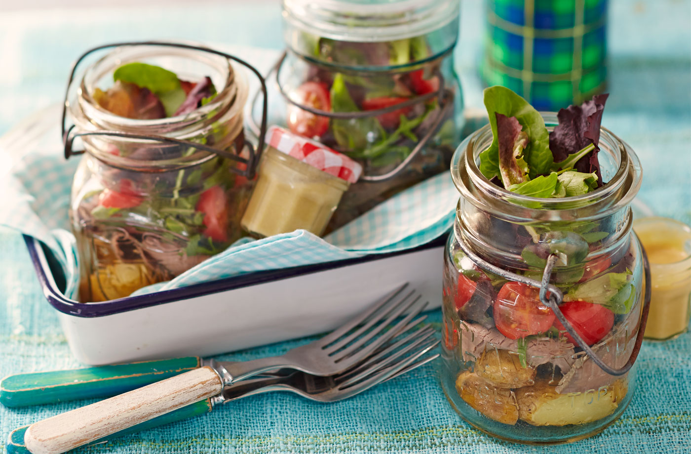 Roast beef salad jar recipe