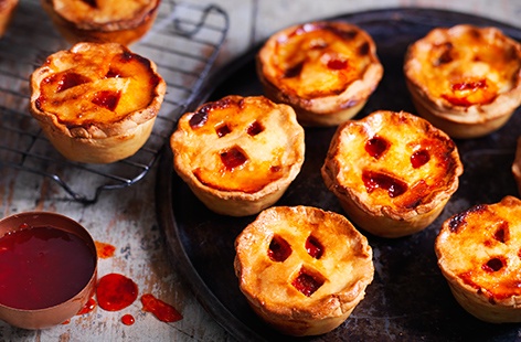 A super-spooky savoury treat to serve at your Halloween party, these delicious pork pies are filled with succulent sausage meat, herby stuffing and a fiery chilli chutney. Cut out ghoulish faces from the pastry lids and you have the perfect pies for Halloween!